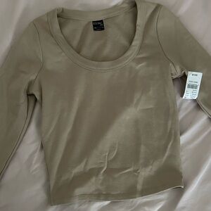 Pacsun shirt brand ESTPAC